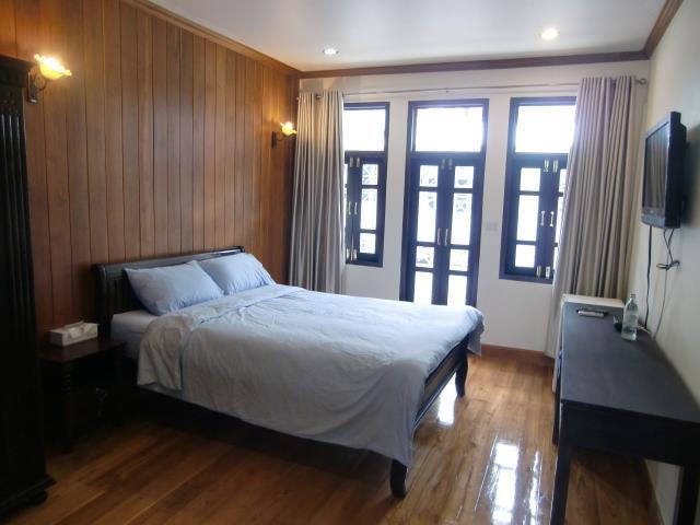 The Royal Thatien Village Bangkok Exterior foto