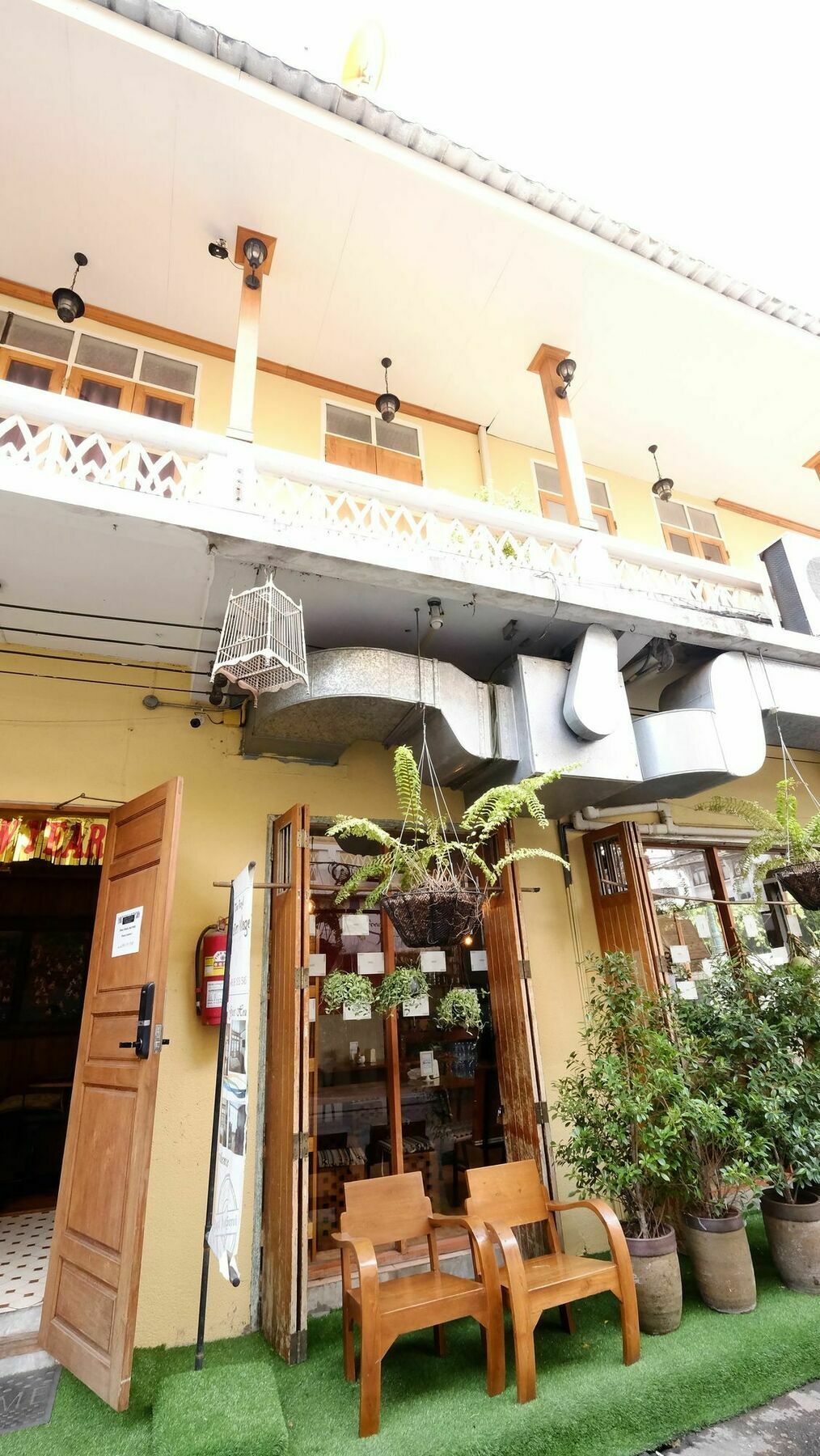 The Royal Thatien Village Bangkok Exterior foto