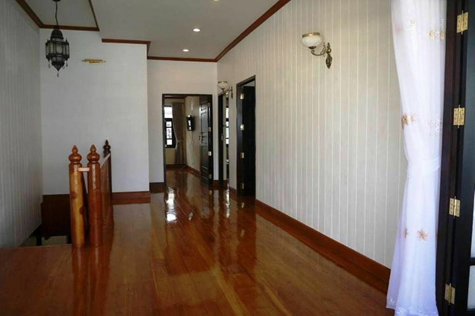 The Royal Thatien Village Bangkok Exterior foto